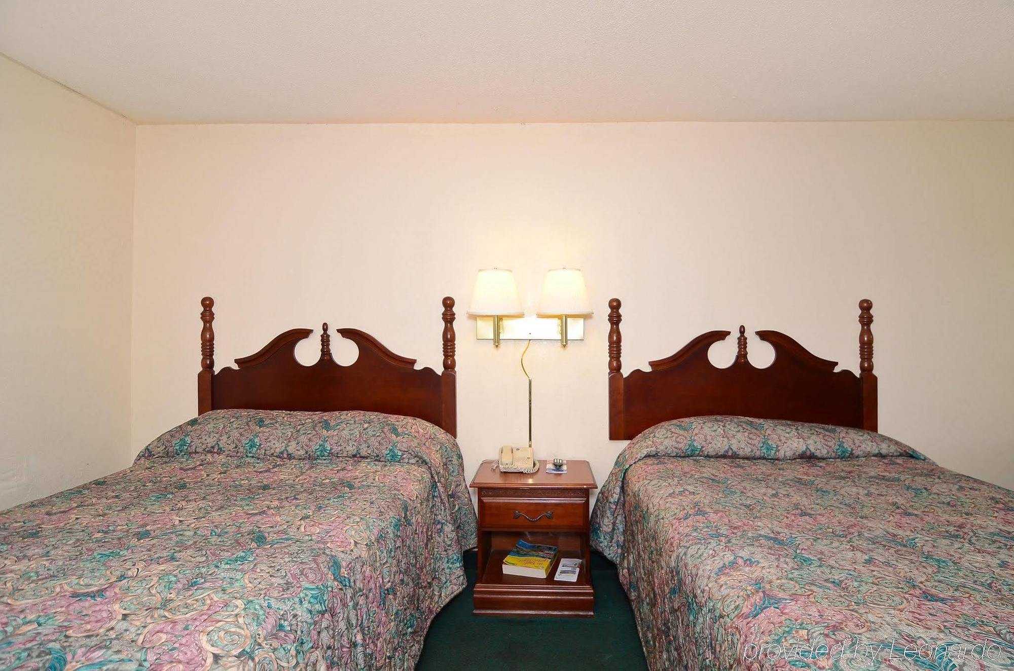Rodeway Inn ナッシュビル 部屋 写真